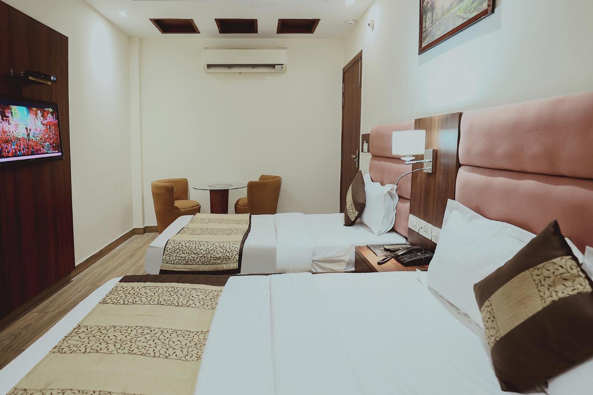 Fabhotel The Kailash Dev - Near Azadpur Metro