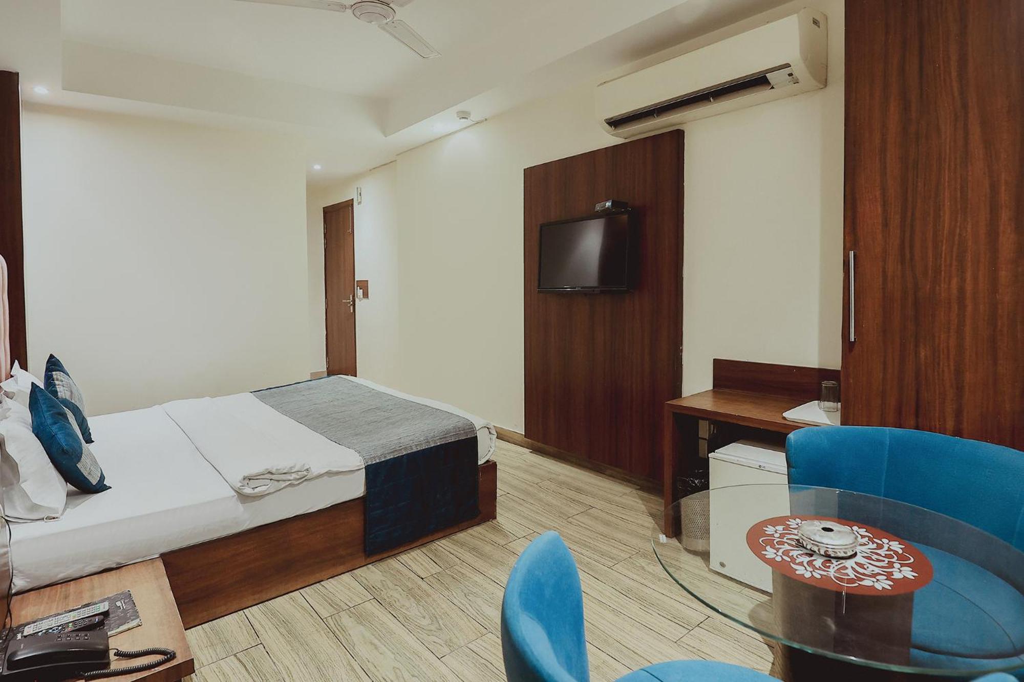 Fabhotel The Kailash Dev - Near Azadpur Metro Hotel